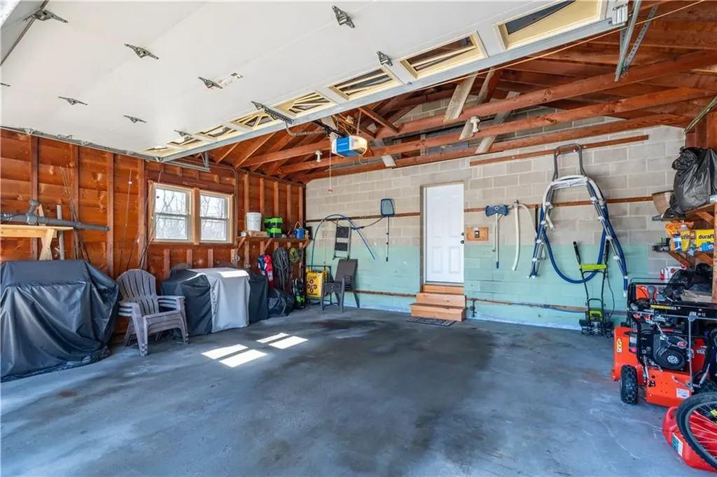 1785 W Shore Road Warwick RI 02889