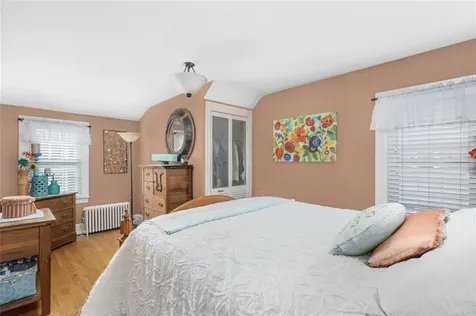 57 Peckham Avenue North Providence RI 02908