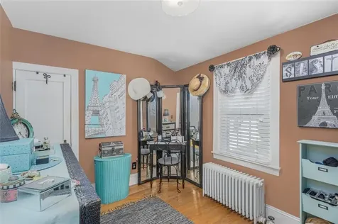 57 Peckham Avenue North Providence RI 02908