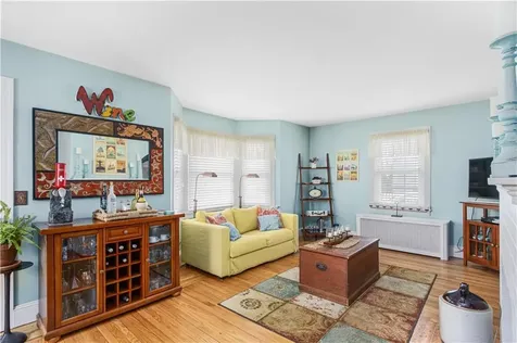 57 Peckham Avenue North Providence RI 02908