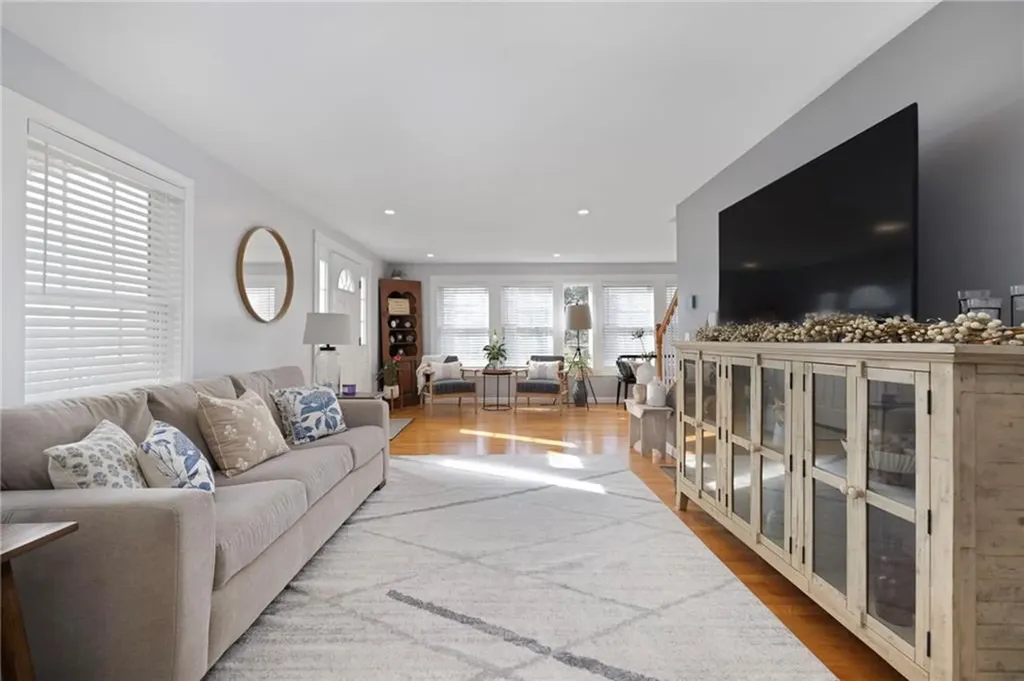 14 Hulls Court Jamestown RI 02835