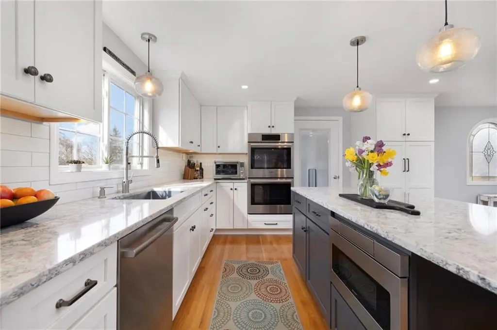 14 Hulls Court Jamestown RI 02835