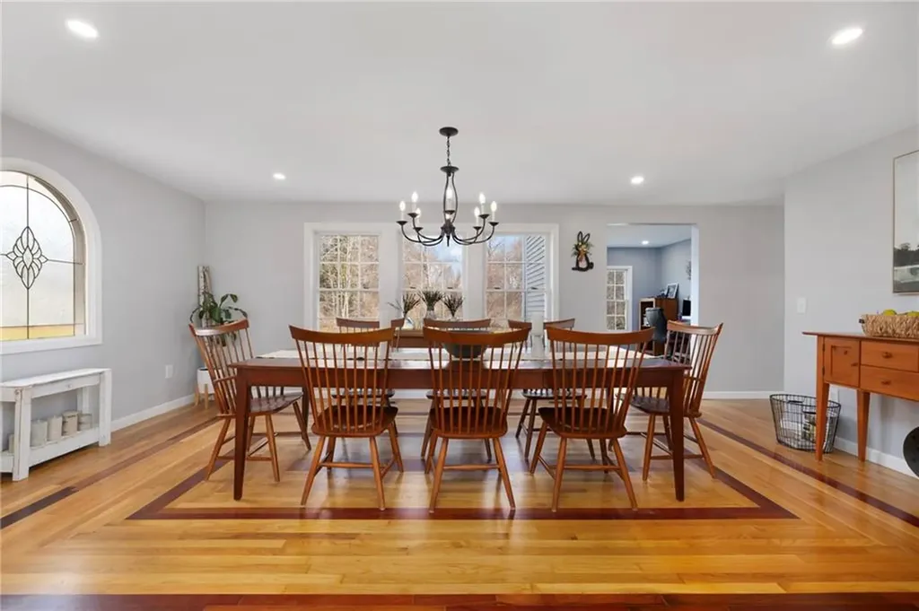 14 Hulls Court Jamestown RI 02835