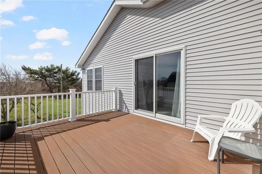14 Hulls Court Jamestown RI 02835