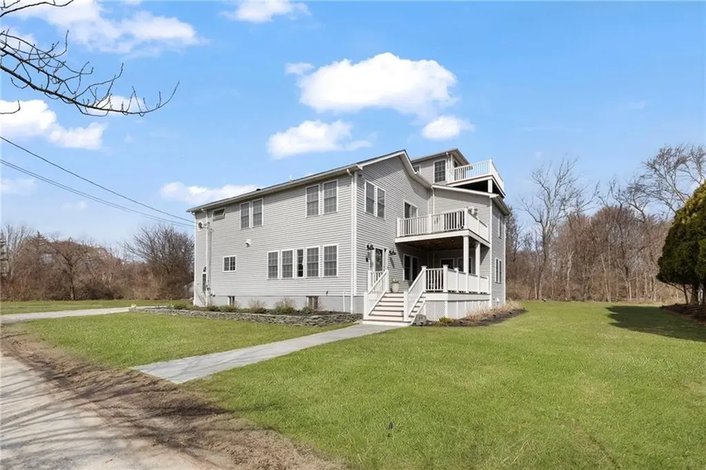 14 Hulls Court Jamestown RI 02835