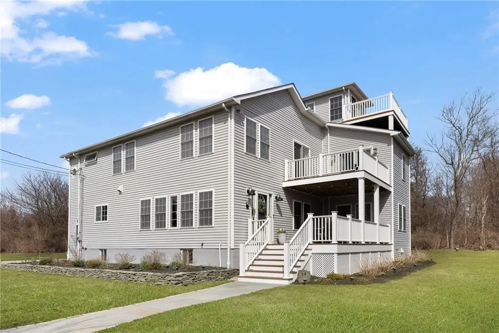 14 Hulls Court Jamestown RI 02835