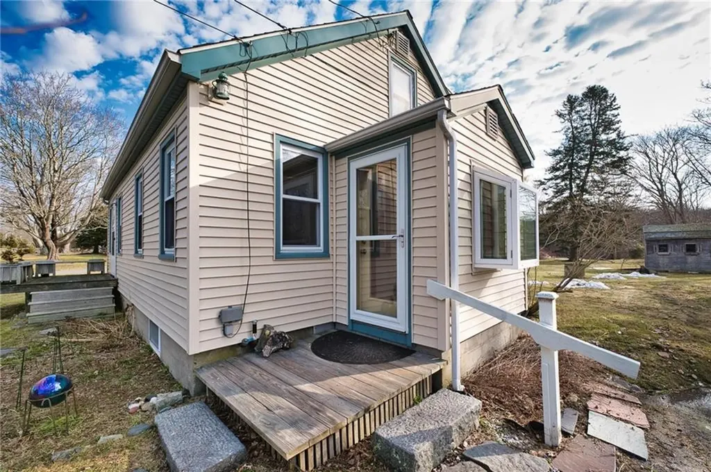 138 Willow Avenue Little Compton RI 02837