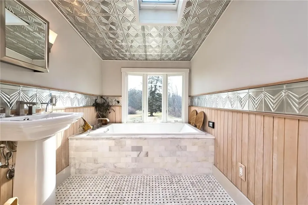 138 Willow Avenue Little Compton RI 02837