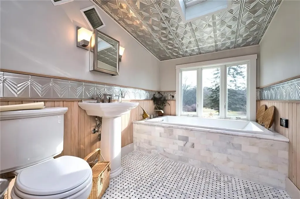 138 Willow Avenue Little Compton RI 02837