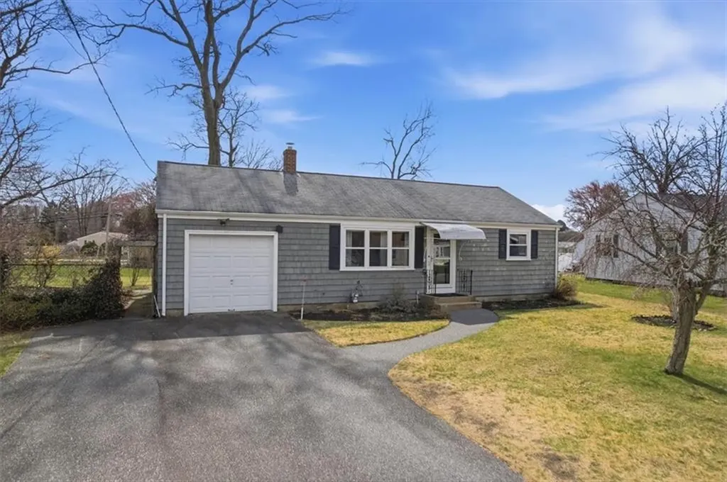 28 Glenbrook Road Warwick RI 02889