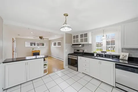 28 Glenbrook Road Warwick RI 02889