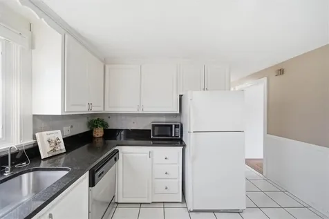 28 Glenbrook Road Warwick RI 02889