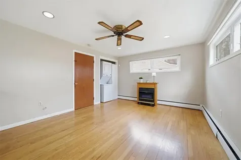 28 Glenbrook Road Warwick RI 02889