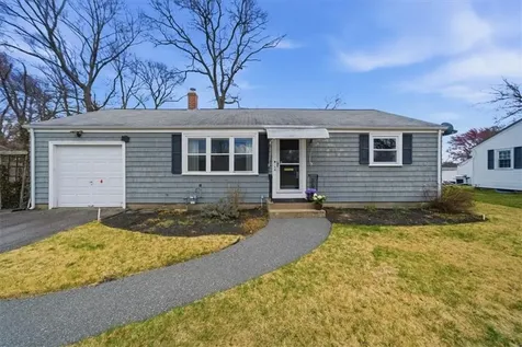 28 Glenbrook Road Warwick RI 02889
