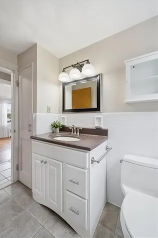 28 Glenbrook Road Warwick RI 02889