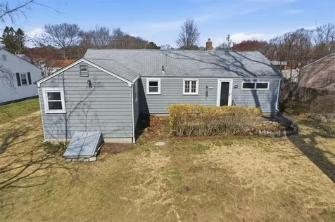 28 Glenbrook Road Warwick RI 02889