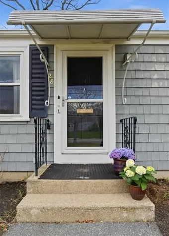 28 Glenbrook Road Warwick RI 02889