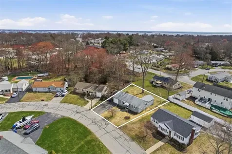 28 Glenbrook Road Warwick RI 02889