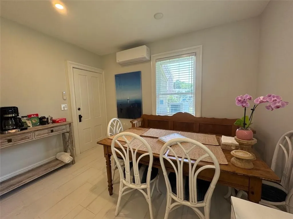 8 Barney Street Newport RI 02840