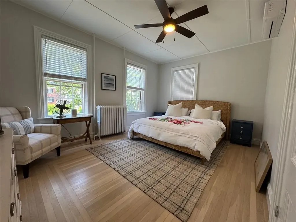 8 Barney Street Newport RI 02840