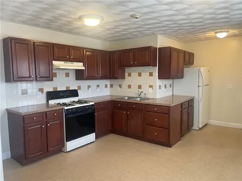 585 Main Street East Greenwich RI 02818