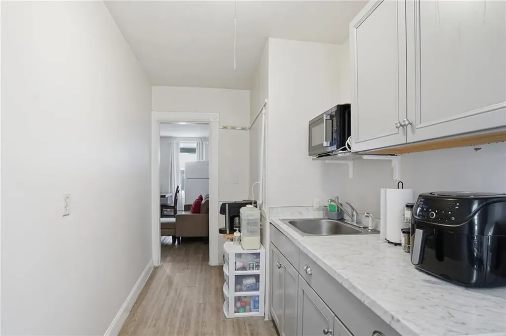17 Ledge Street Providence RI 02904