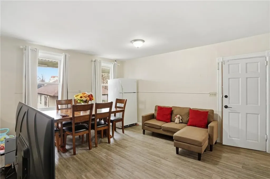 17 Ledge Street Providence RI 02904