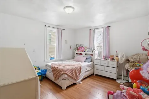 17 Ledge Street Providence RI 02904