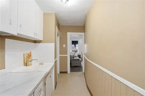 17 Ledge Street Providence RI 02904