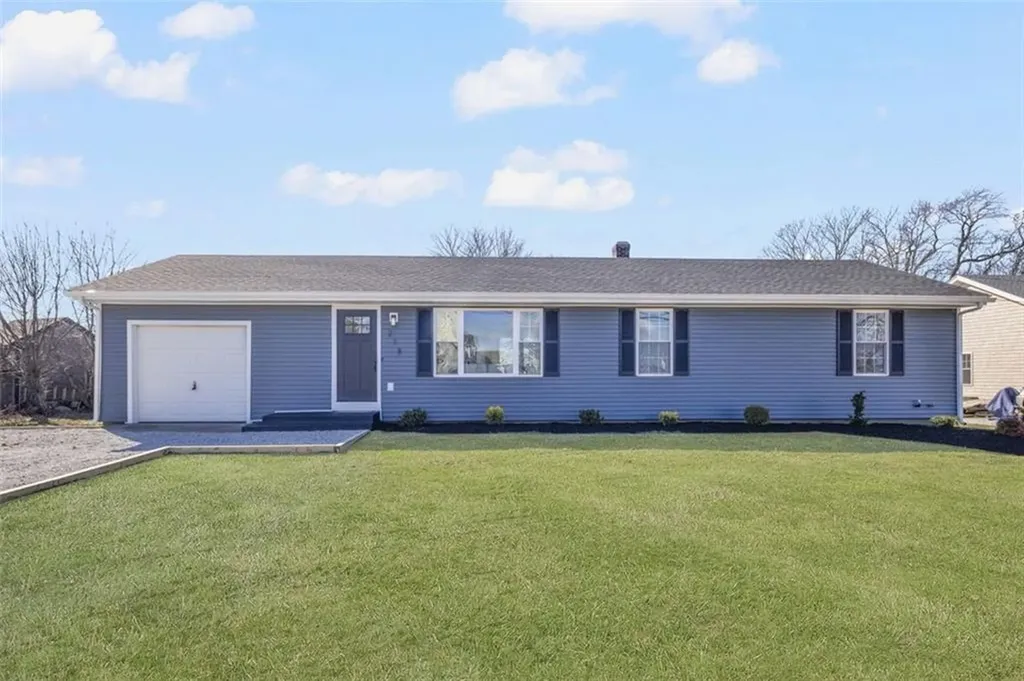218 Bristol Ferry Road Portsmouth RI 02871