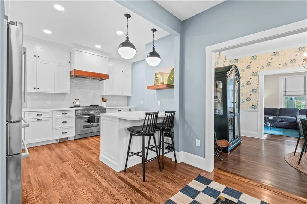 75 Roseneath Avenue Newport RI 02840