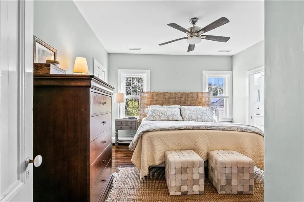 75 Roseneath Avenue Newport RI 02840