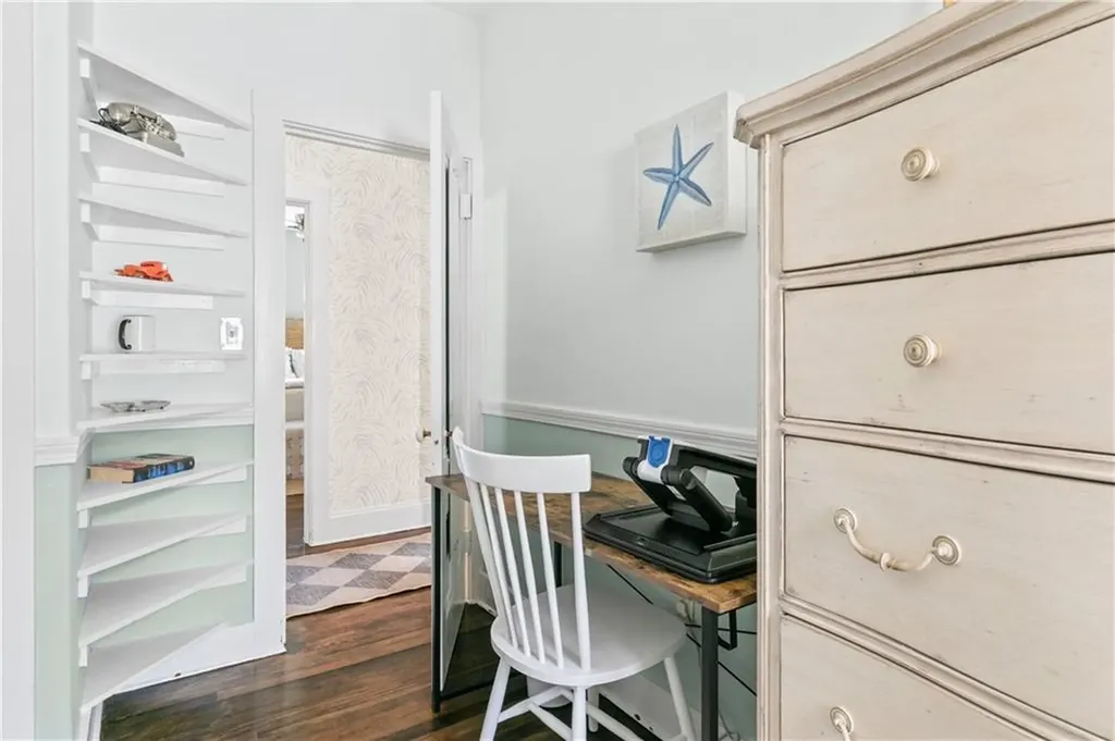 75 Roseneath Avenue Newport RI 02840