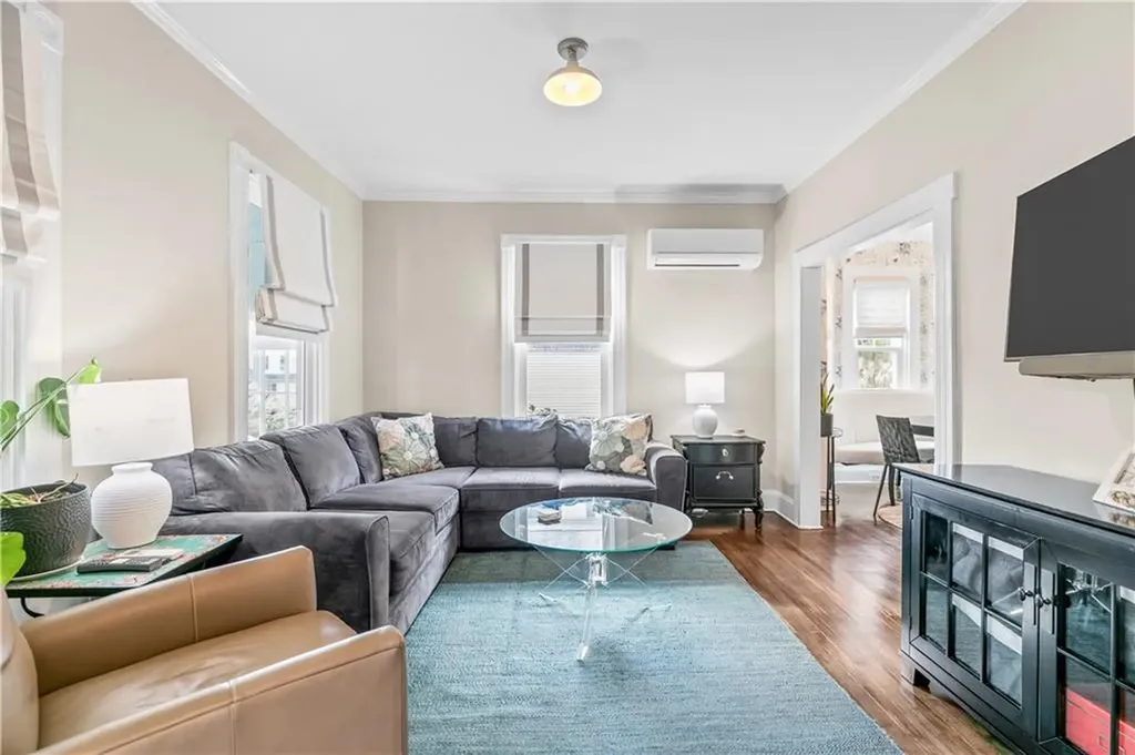 75 Roseneath Avenue Newport RI 02840