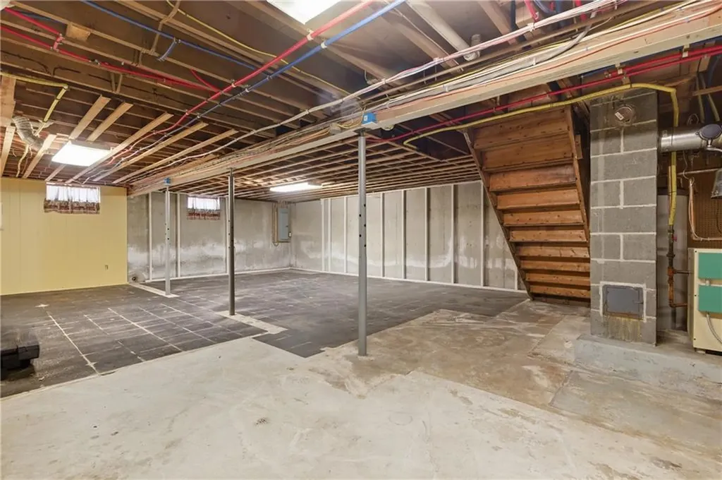 136 Roland Street Cumberland RI 02864
