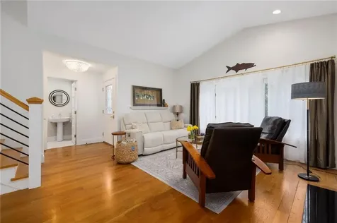 510 Boston Neck Road North Kingstown RI 02852