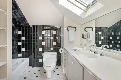 98 Congdon Street Providence RI 02906