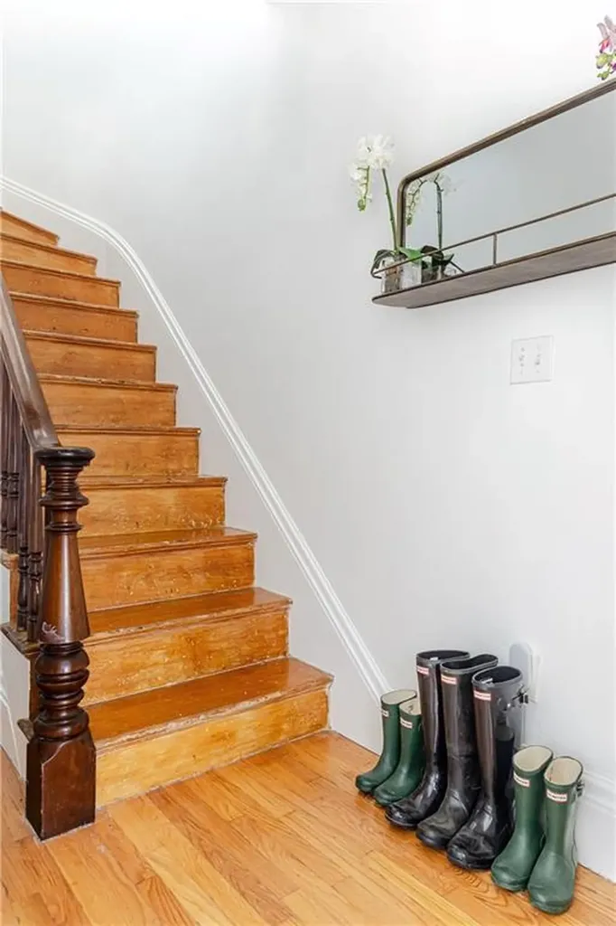 12 Poplar Street Newport RI 02840