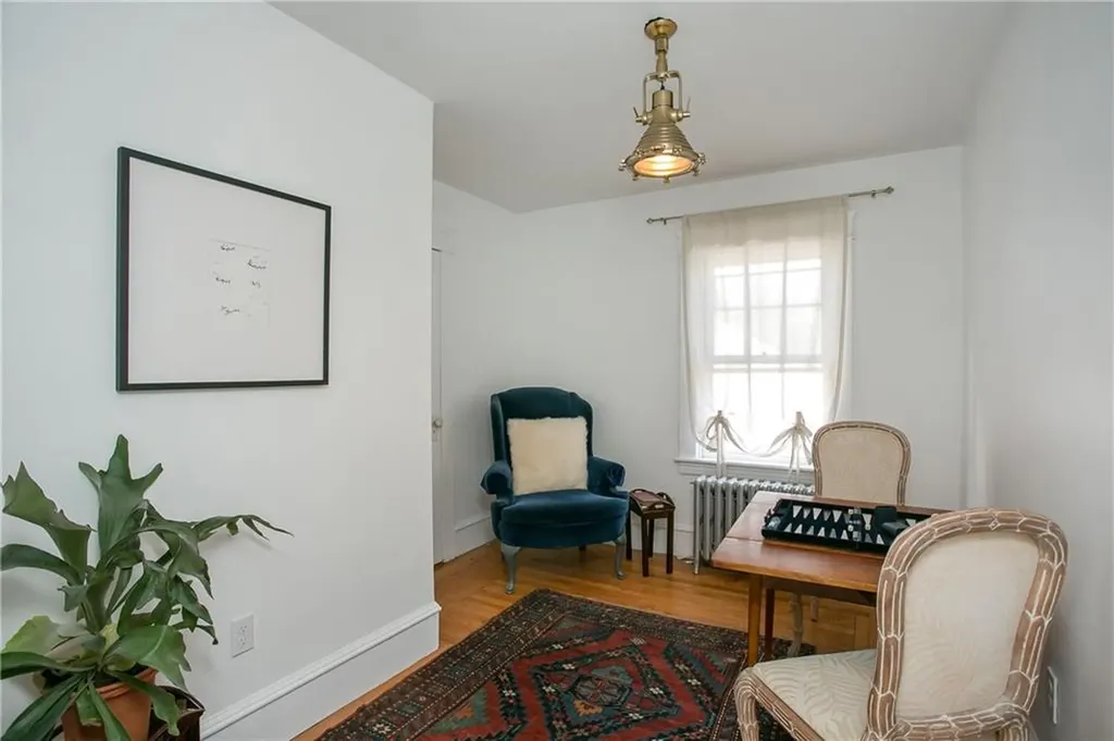 12 Poplar Street Newport RI 02840