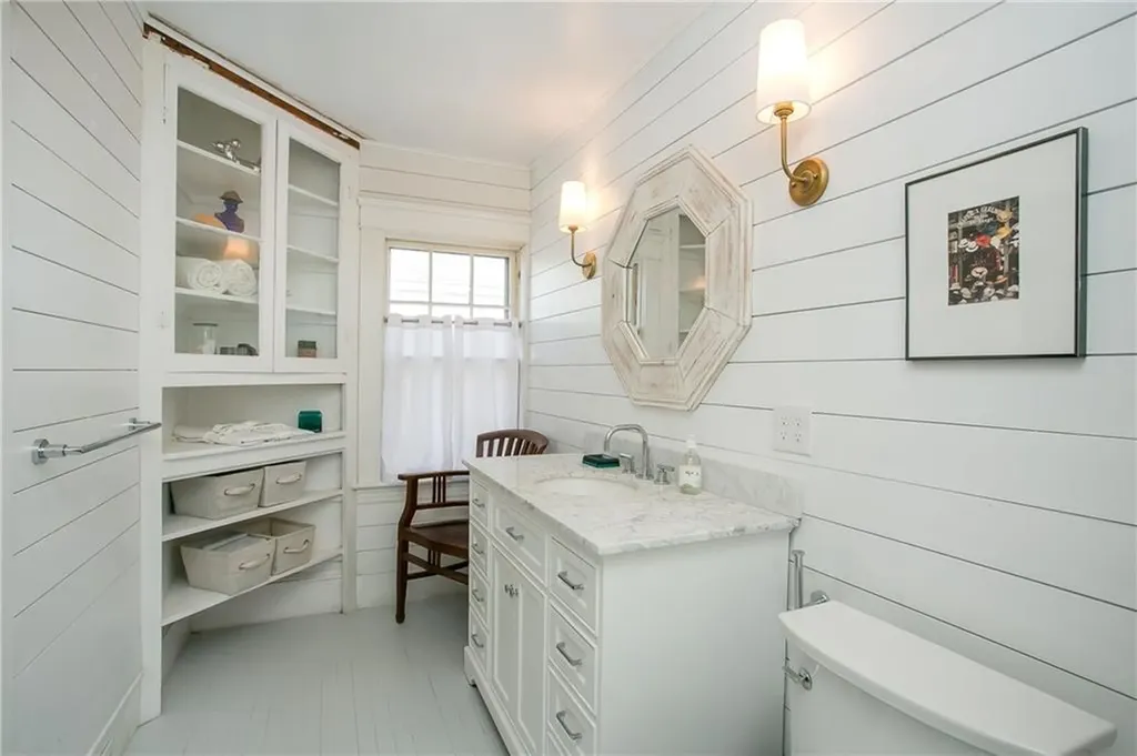 12 Poplar Street Newport RI 02840