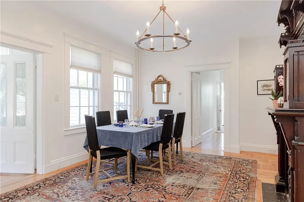 12 Poplar Street Newport RI 02840