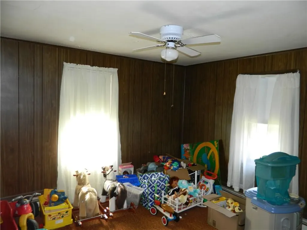182 Simmonsville Avenue Johnston RI 02919