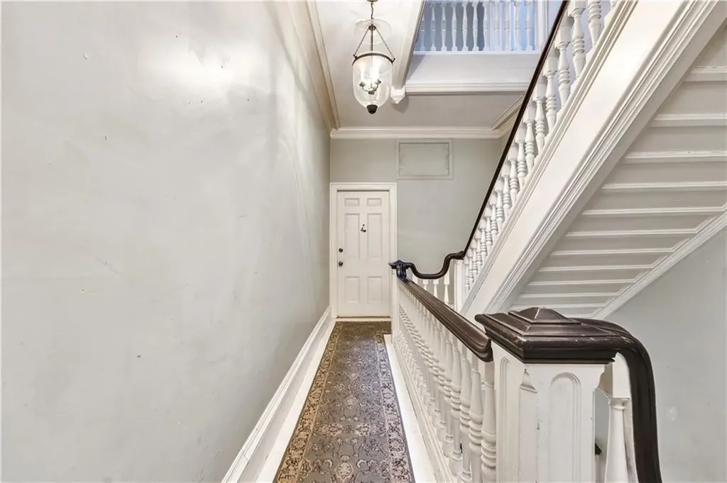 453 Angell Street Providence RI 02906
