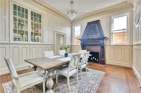 453 Angell Street Providence RI 02906