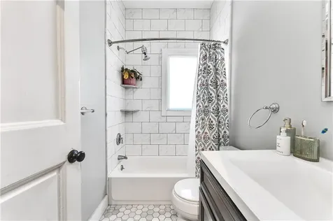 453 Angell Street Providence RI 02906