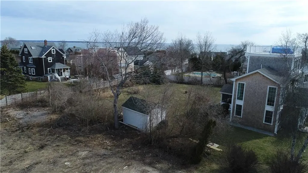 27 Westmoreland Street Narragansett RI 02882