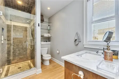 453 Angell Street Providence RI 02906