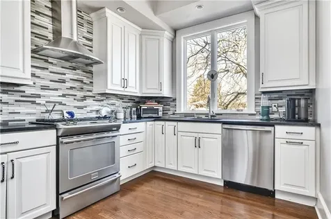 453 Angell Street Providence RI 02906