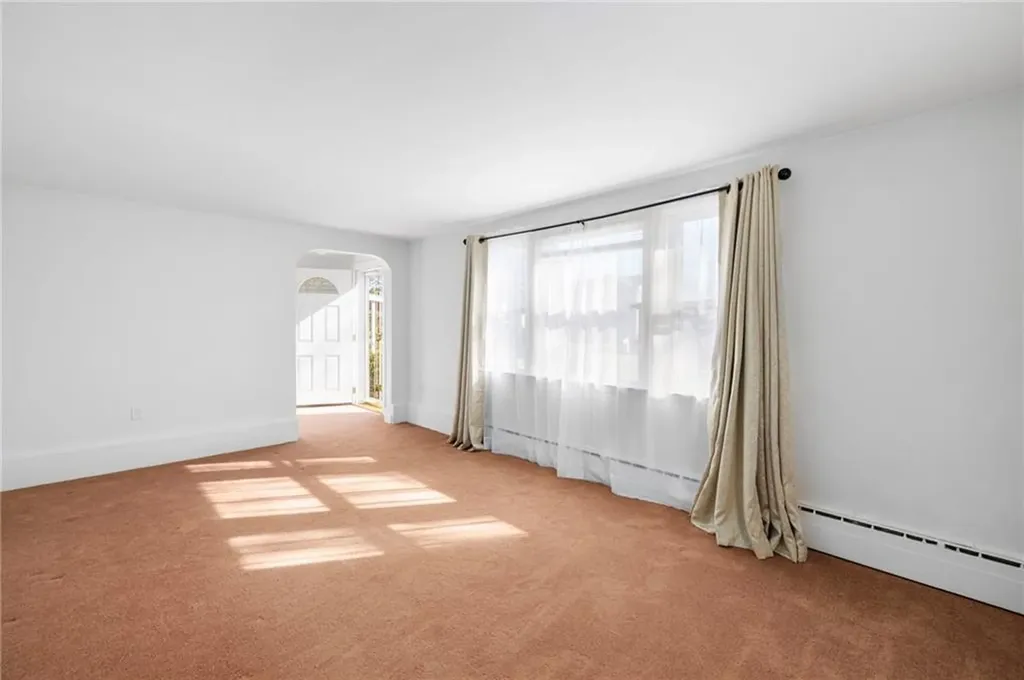 61 High View Drive Cranston RI 02921