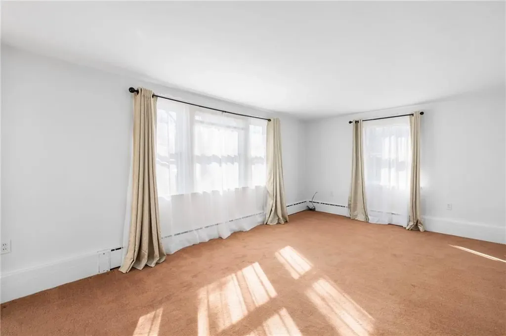 61 High View Drive Cranston RI 02921